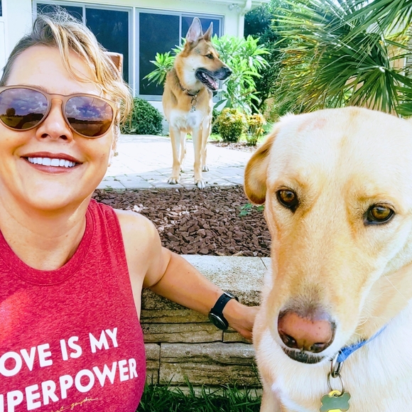 Meet your Posher, Patricia - Picture 1 of 2